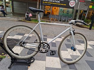 (Category: ) located in . Submitted by ridershopsg (Listing ID 1402001285, Image 1). Description: .