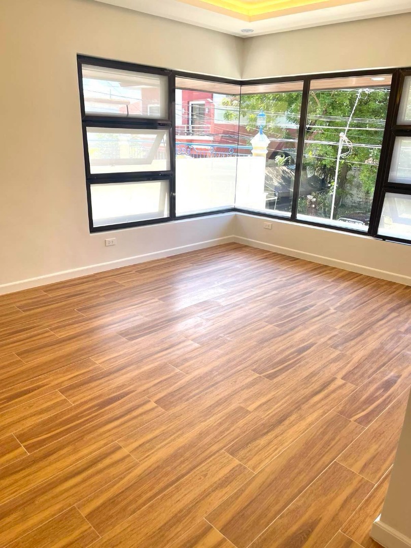 (Category: ) located in . Submitted by thatsbrokerraven (Listing ID 1401965610, Image 1). Description: .