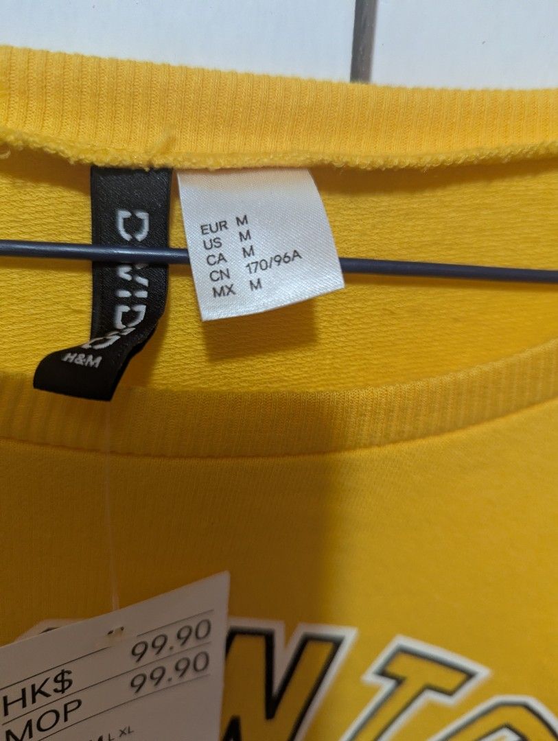 H&M cropped long sleeves sweatshirt (Category: Longsleeves) located in Quezon City. Submitted by mjmixedbag (Listing ID 1401953279, Image 3). Description: brand new with tag.