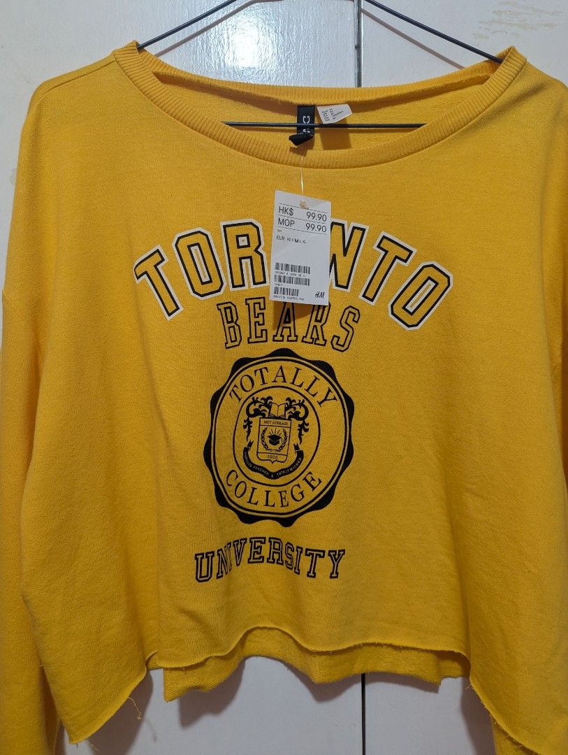 H&M cropped long sleeves sweatshirt (Category: Longsleeves) located in Quezon City. Submitted by mjmixedbag (Listing ID 1401953279, Image 2). Description: brand new with tag.