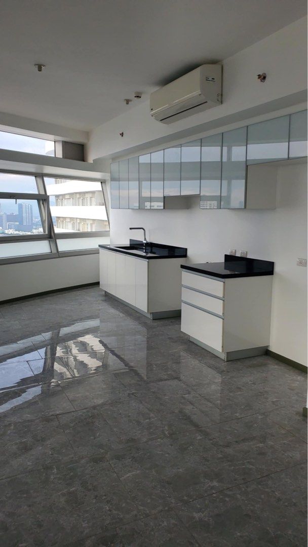 Imperium Capitol Commons 3 Bedroom Suite (Category: Apartments & Condos) located in Makati City. Submitted by kimsarreal_realestate (Listing ID 1401950901, Image 3). Description: Imperium at Capitol Commons 3Bedroom Suite 204sqm 2 parking (tandem) *Only 4 units in a floor* Price: php59M.