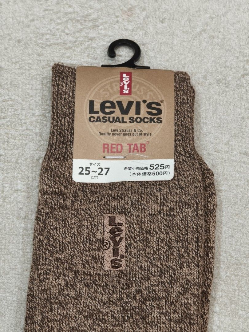 Levi's Casual Socks Red Tab (Category: Socks) located in Digos. Submitted by emmanuel28 (Listing ID 1402028966, Image 2). Description: - Authentic Levi's socks - Features the iconic red tab - Color: Brown - Size: 25-27 cm - Designed for comfort and style - Brand new and ready to wear Location: Davao del Sur BUYER SHOULDERS SHIPPING FEE .