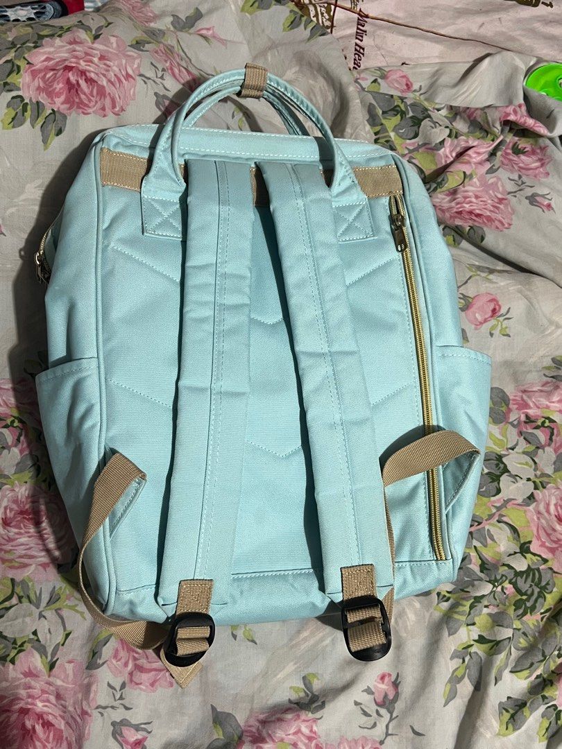 Light blue backpack (Category: Backpacks) located in Manila. Submitted by jk_lj (Listing ID 1402065832, Image 3). Description: Super cute light blue himawari backpack. Bought it for around 1999. Bagong bago pa. Napakalinis at napakatibay pa. Goods na goods sa mga students kasi sobrang daming mapaglalagyan. Sobrang daming bulsa. Halos di ko ata ito nagamit. Message lang po sa interested, if gusto pa magpasend ng more pictures and negotiable pa po 