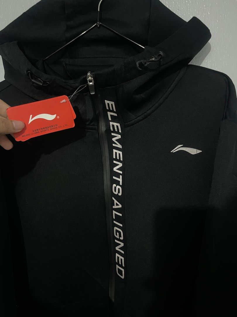 Li-Ning Elements Aligned Hoodie Black New Xiao Zhan’s Same (Category: Hoodies) located in Manila. Submitted by hilligna (Listing ID 1401955111, Image 3). Description: Brandnew🥰 Size M to XL I bought it in Shibuya Japan Selling it for 2,395only Isa ito sa pinaka favorite at pinaka magandang Jacket ng Li-Ning🔥 QC Location.