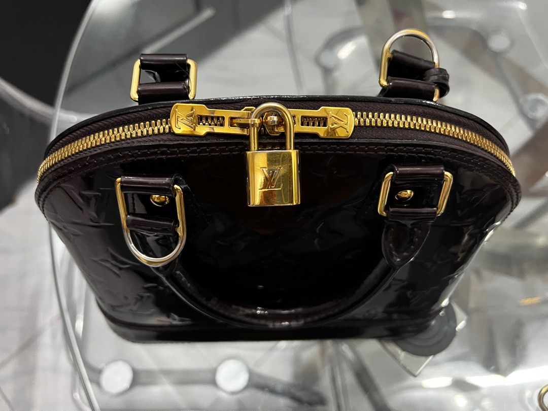 Louis Vuitton Alma BB Amarante (Category: Luxury Bags & Wallets) located in Valenzuela. Submitted by iamirinechua (Listing ID 1401931797, Image 1). Description: For sale: Preloved Louis Vuitton Alma BB in Amarante Vernis Leather. With receipt, booklet & dust bag Made in France Bought for KWD530.000 or PHP87,683.22 Current price: USD2090 or PHP104,626.44 (tax exclusive) (https://us.louisvuitton.com/eng-us/products/alma-bb-monogram-vernis-000478) T