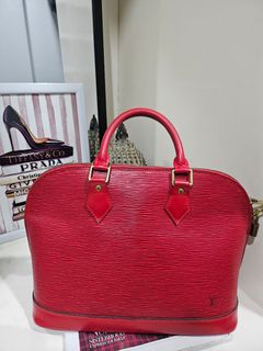 (Category: ) located in . Submitted by celmarksboutiqueonline (Listing ID 1239288178, Image 1). Description: .
