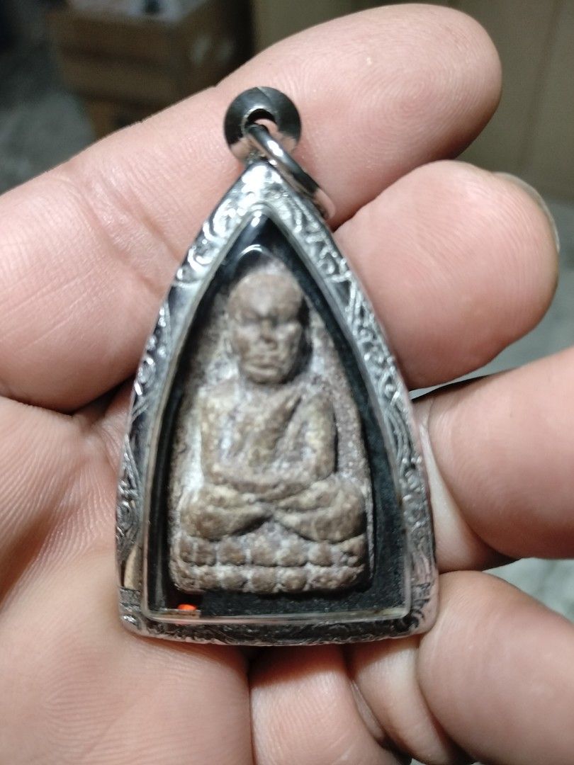 Lp Thuad (Category: Religious Items) located in Singapore. Submitted by amuletpower (Listing ID 1402074792, Image 1). Description: old amulet to appreciate with verification..