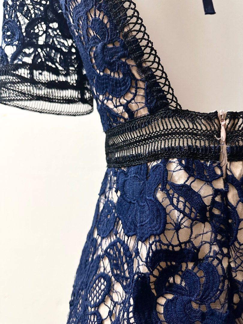 Navy Blue Lace mini Dress PRELOVED (Category: Dresses) located in Orion. Submitted by reloveshop.ph (Listing ID 1402000953, Image 3). Description: Last price (will not entertain offers. Sorry) 🤎 No damage, like new 🤎 Please be aware that these items have been washed, cleaned, and sanitized. 🤎 Preloved so please manage your expectations 🤎 Actual color may vary due to lighting 🤎 Size: small 🤎 You can mssg me for more details and pictures 🤎 N