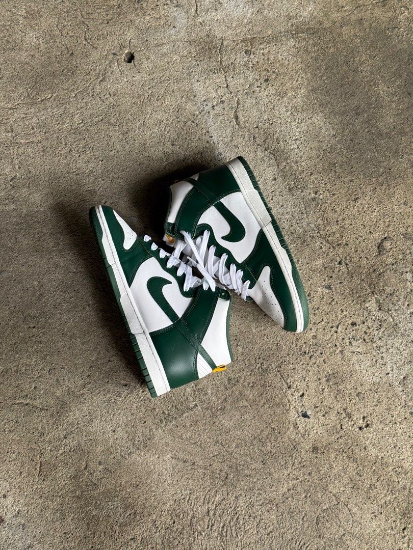 Nike Dunk High “Australia” (Category: Sneakers) located in Manila. Submitted by yamborghini22 (Listing ID 1401946178, Image 2). Description: Nike Dunk High “Australia” Size 10 Pristine Condition With original box Minor creases ₱3598💰.