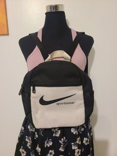 (Category: ) located in . Submitted by mzb_bags (Listing ID 1401977784, Image 1). Description: .