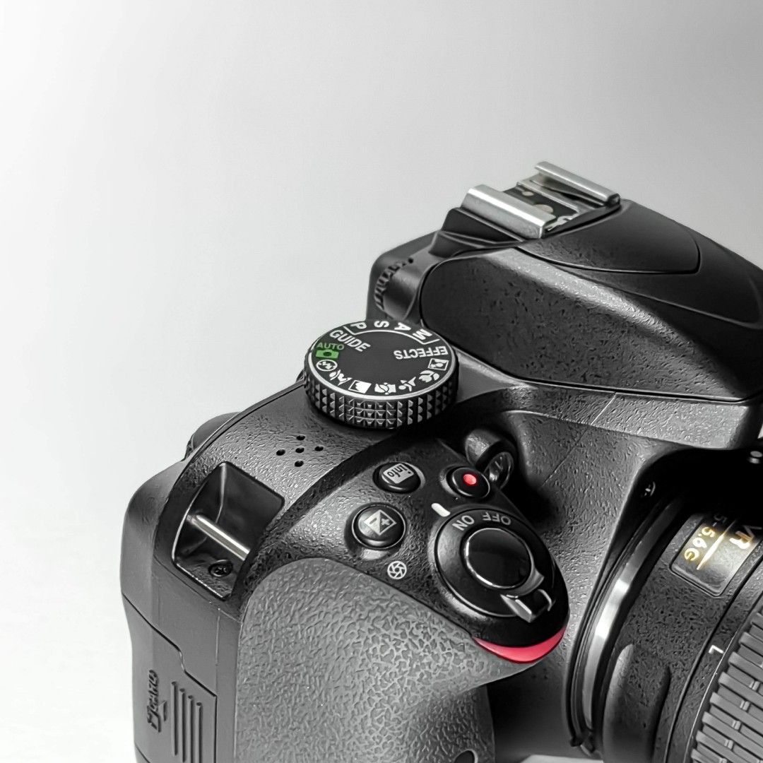 Nikon D3300 DSLR Camera with Lens Kit (Category: Cameras) located in Balanga. Submitted by cyrin_camera (Listing ID 1402016368, Image 2). Description: 𝐑𝐔𝐒𝐇‼️For Sale Unahan nalang po! 📸 𝗡𝗶𝗸𝗼𝗻 𝗗𝟯𝟯𝟬𝟬 𝟮𝟰𝗠𝗣 𝐏𝐫𝐨𝐟𝐞𝐬𝐬𝐢𝐨𝐧𝐚𝐥 𝐃𝐒𝐋𝐑 𝐂𝐚𝐦𝐞𝐫𝐚 *𝐍𝐢𝐤𝐤𝐨𝐫 𝐀𝐅𝐒 𝟏𝟖-𝟓𝟓𝐦𝐦 𝐃𝐗 *𝐎𝐫𝐢𝐠𝐢𝐧𝐚𝐥 𝗖𝗮𝘀𝗲𝗟𝗼𝗴𝗶𝗰 𝐂𝐚𝐦𝐞𝐫𝐚 𝐁𝐚𝐠 *𝐒𝐭𝐫𝐚𝐩 *𝐁𝐚𝐭𝐭𝐞𝐫𝐲 *𝐂𝐚𝐩 *𝐂𝐡𝐚𝐫𝐠𝐞𝐫 Like New! Used a Few Times Only!