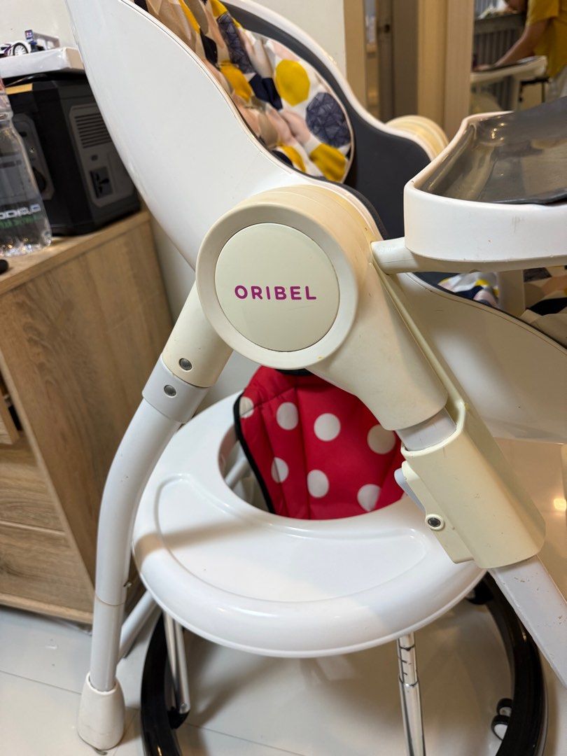 ORIBEL COCOON BABY HIGH CHAIR (Category: Baby High Chairs) located in Lipa City. Submitted by simpliq.co (Listing ID 1401998493, Image 2). Description: .
