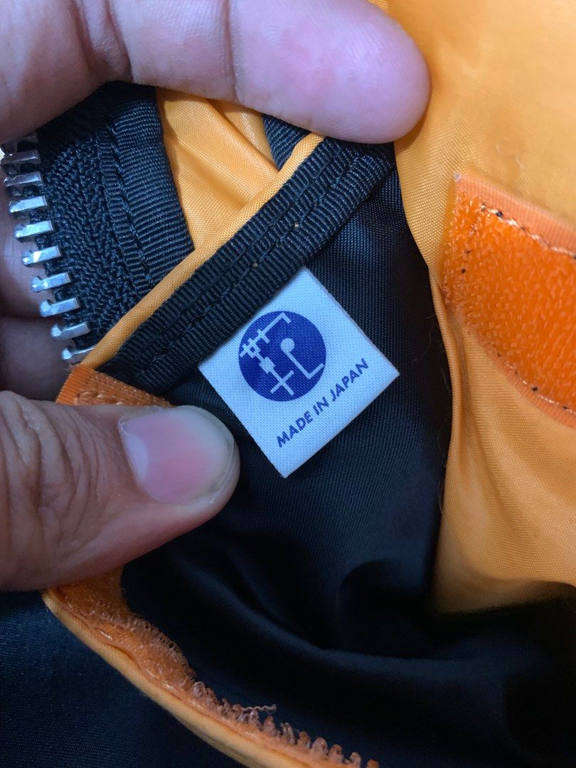 Porter Tanker Backpack (Category: Backpacks) located in Mexico. Submitted by bugskiethrift (Listing ID 1401947137, Image 3). Description: excellent condition minor scratches sign of usage complete tags pm for more info.