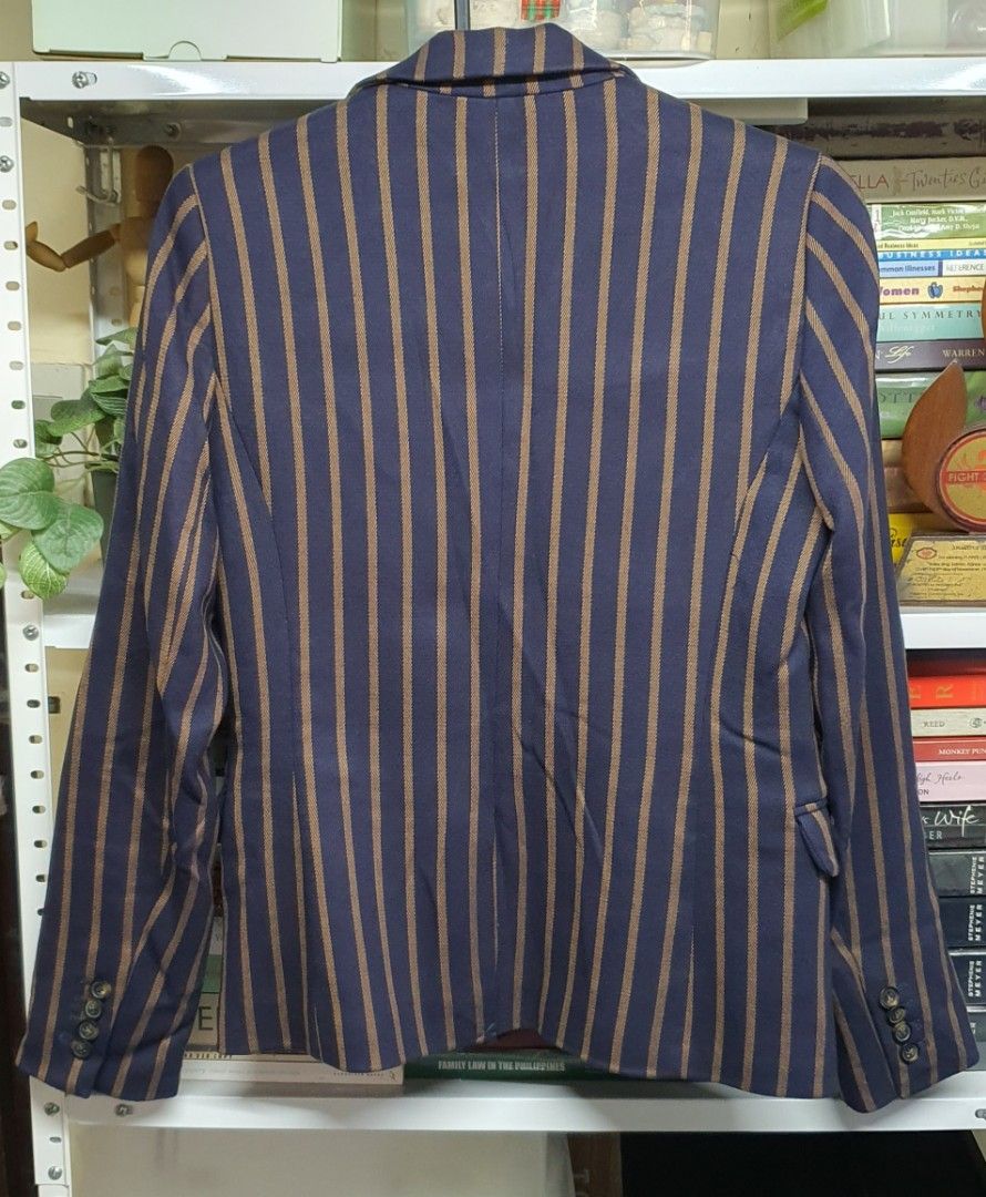 Promod Striped Blazer - Size 38 (Category: Coats, Jackets and Outerwear) located in Manila. Submitted by apoltree (Listing ID 1401978848, Image 2). Description: - Promod blazer - Navy and brown striped design - Single-button closure - Two front pockets - Classic lapel - Long sleeves - Size 38.