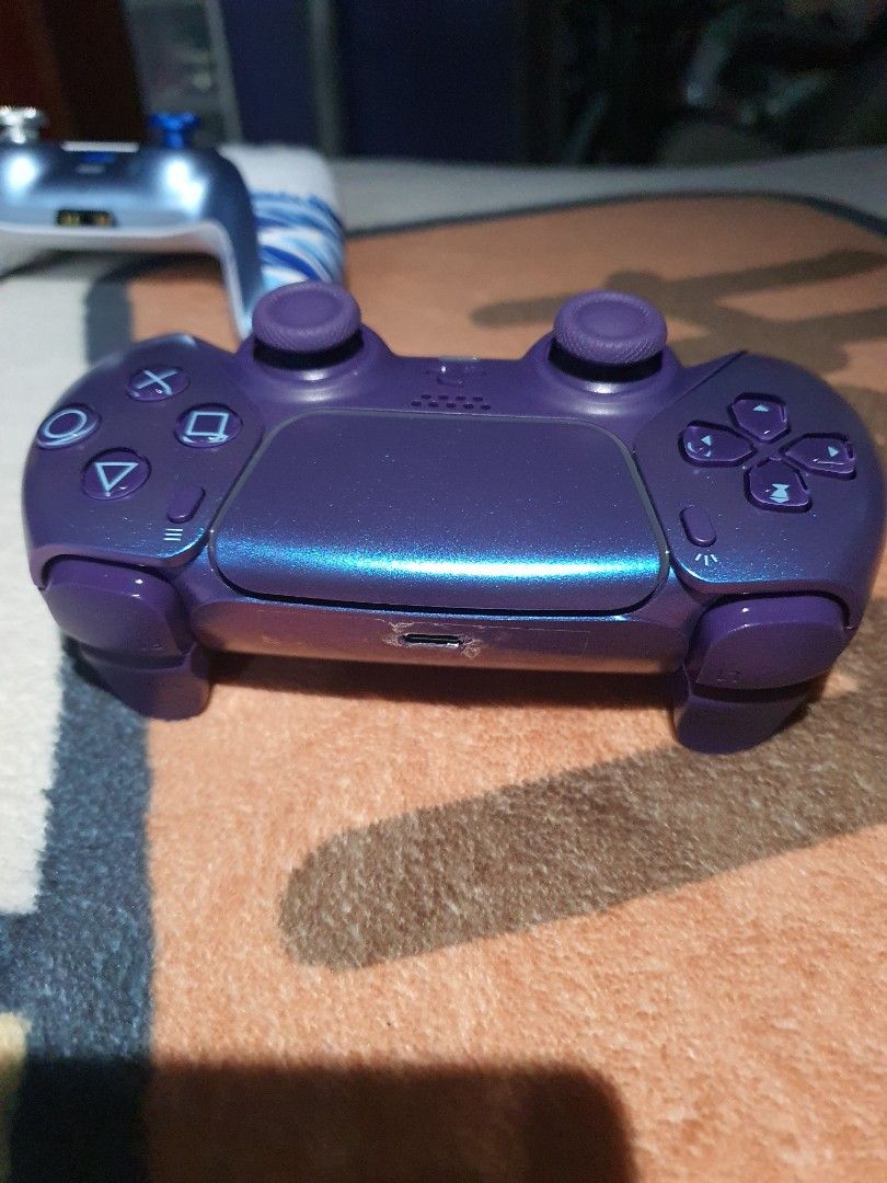 PS5 Controller (Category: Controllers) located in Singapore. Submitted by yapzer048076441 (Listing ID 1402008464, Image 3). Description: Modified PS5 controller. Clicky system allowing players to shoot faster than original controller, TMR joystick, aluminium joystick, customised casing..