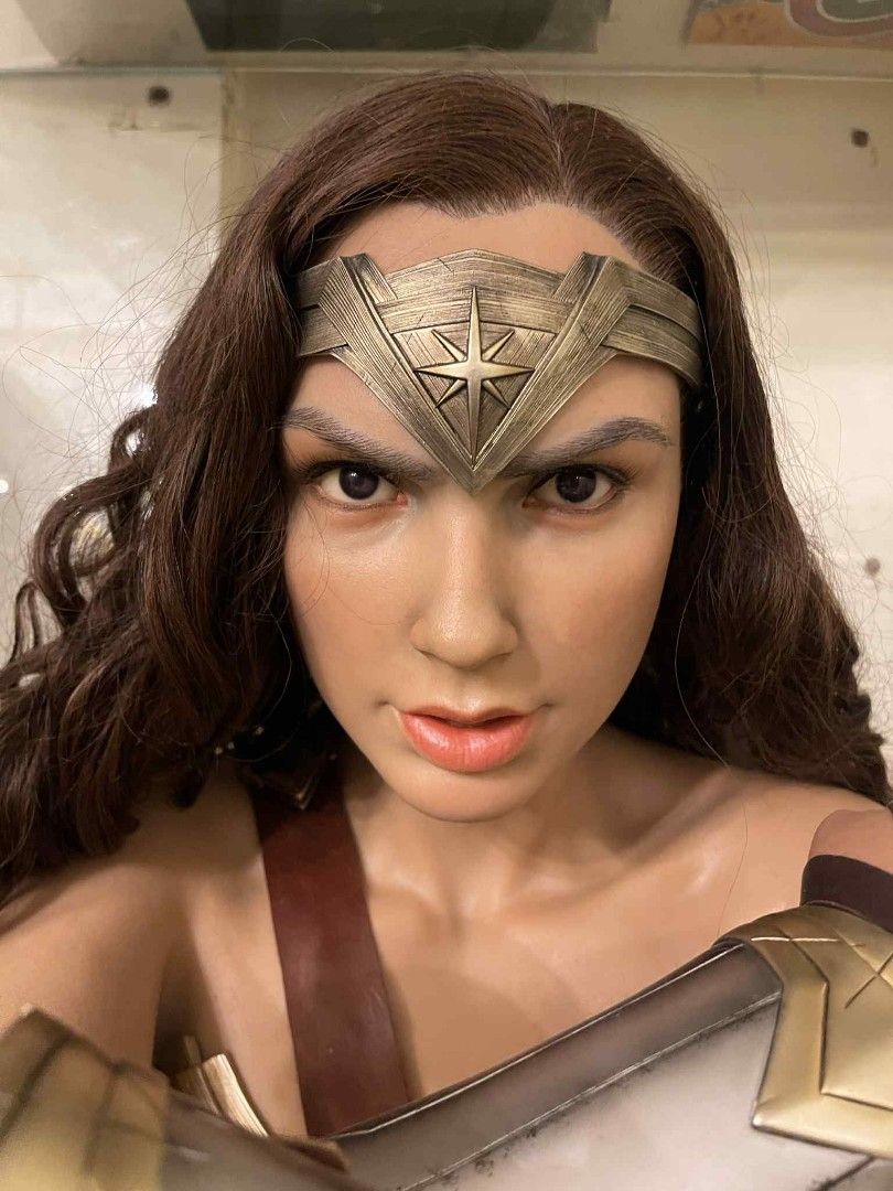 Queen Studios Wonder Woman Bust (Category: Figurines & Statues) located in Manila. Submitted by besh__ (Listing ID 1402092022, Image 2). Description: - Queen Studios Wonder Woman bust - Features Gal Gadot likeness - Iconic costume and crossed arms - Mounted on a decorative base - Includes certificate of authenticity - Great for DC Comics collectors.