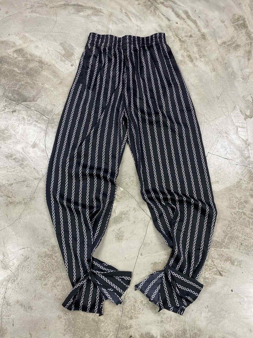 Raf Simons Archive Redux Silk Chain Pants (Category: Jeans) located in Baguio. Submitted by themgarbage (Listing ID 1401928583, Image 1). Description: Condition:Great Size Tag:S Waistline:23/36(stretchable) Full Length:39 Thighs:11.5 Opening:5.