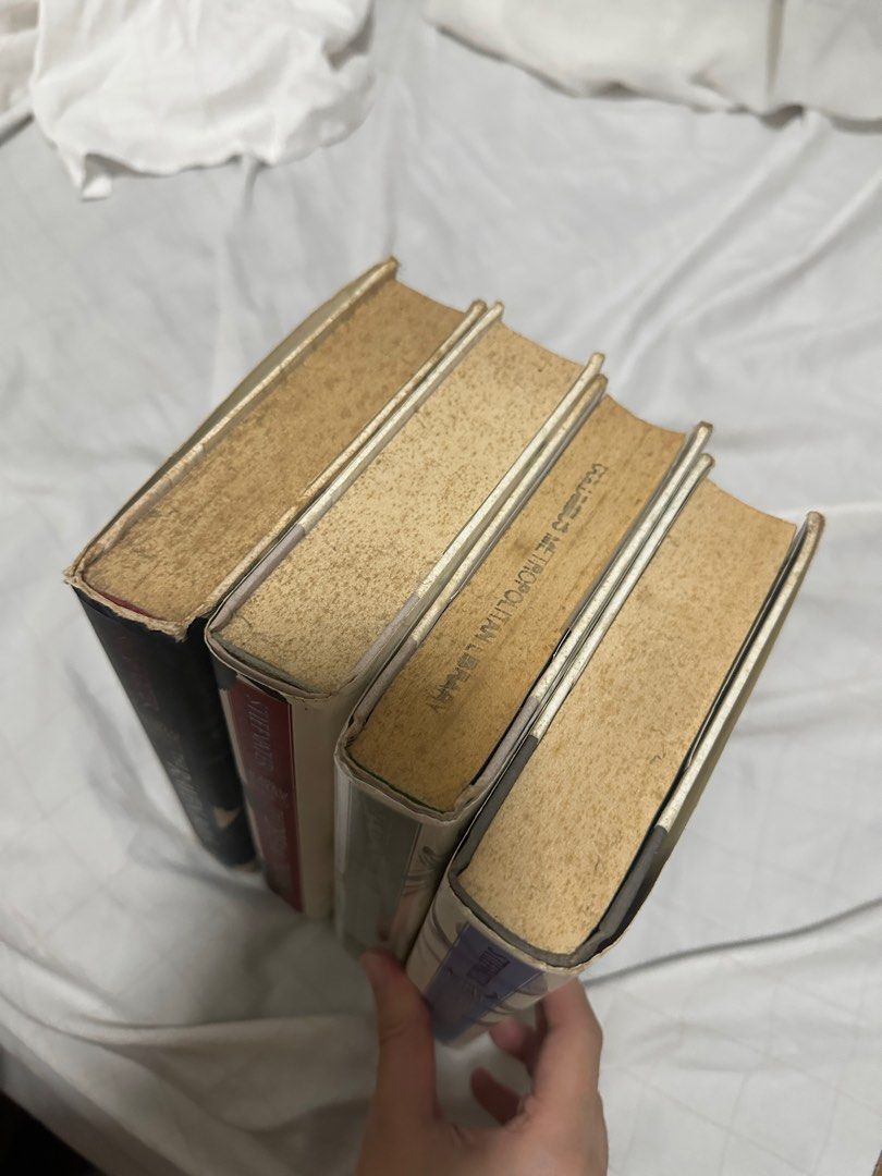 Raven Cycle Set by Maggie Stievater (Category: Storybooks) located in Pasig City. Submitted by mlkasantos (Listing ID 1402059559, Image 2). Description: Hardbound Preloved has foxing on edges SOLD AS SET Raven Boys Dream Thieves Blue Lily Lily Blue Raven King booktok staple.