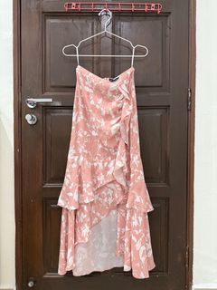 (Category: ) located in . Submitted by flora.closet (Listing ID 1402061616, Image 1). Description: .