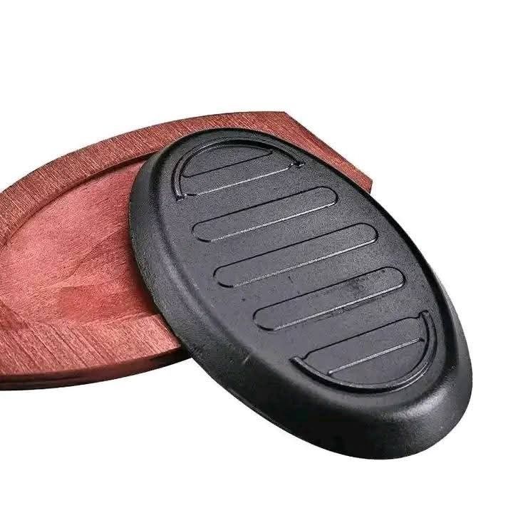 Sizzling plate 28cm (Category: Cookware & Accessories) located in Manila. Submitted by lyfrancois14 (Listing ID 1402096568, Image 3). Description: Brand new / COD Same day delivery via Lalamove Location: Manila Pm for inquiries. Thank you! .