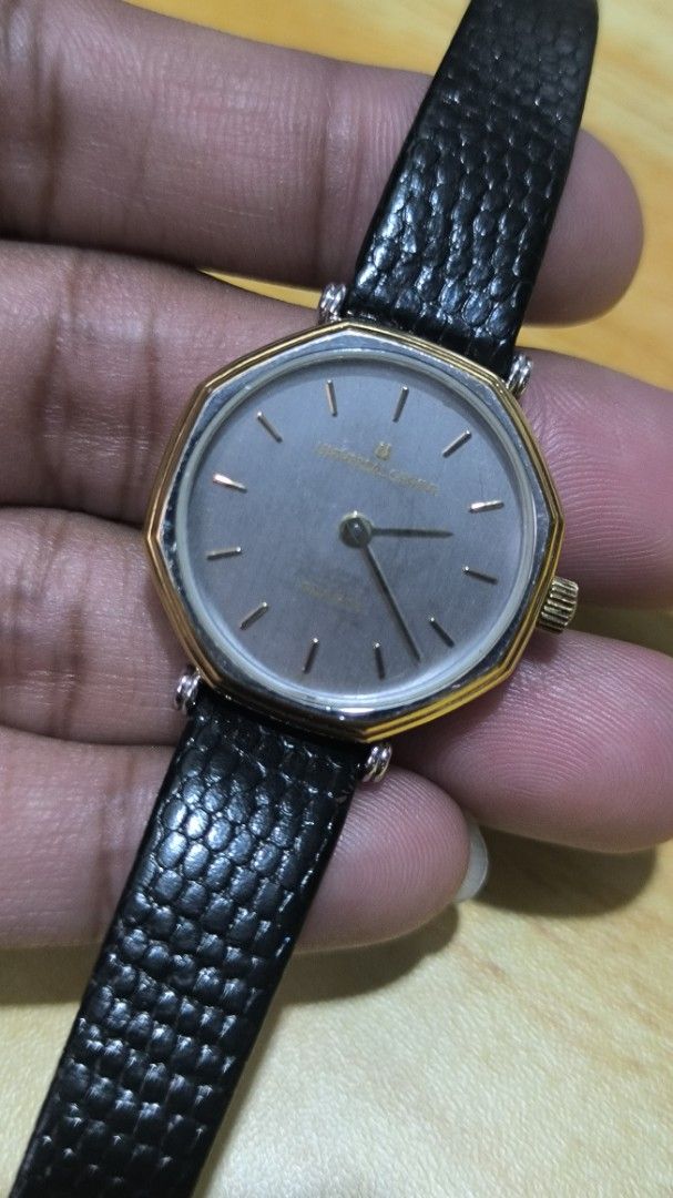 Universal Geneve Quartz Watch (Category: Luxury Watches) located in Taguig. Submitted by tester1x (Listing ID 1401947192, Image 3). Description: Secondhand Used Watch Universal Geneve Quartz Gray Dial Yellow Color Case Univ Geneve Leather N Strap.