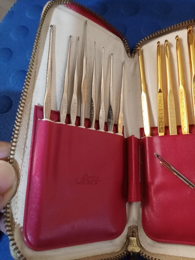 Vintage Crochet Hook Set (Category: Craft Supplies & Tools) located in Bocaue. Submitted by marajapansurplus (Listing ID 1401947573, Image 3). Description: Vintage crochet hook set includes a variety of hook sizes in a zippered case. The set features both silver and gold-toned hooks. .