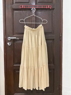 (Category: ) located in . Submitted by flora.closet (Listing ID 1402062789, Image 1). Description: .
