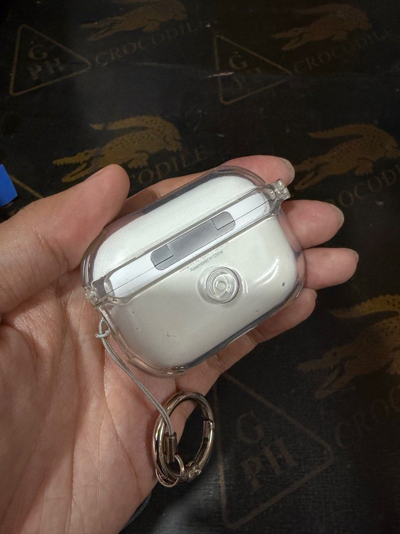 Apple AirPods Pro 2 Type Airoha V5.3 (Category: Earphones) located in Caloocan City. Submitted by Jaesoon2022 (Listing ID 1407027832, Image 2). Description: User experience comment, read here: https://www.reddit.com/r/AirReps/s/di44UUdGgY Unit and case only Area: Monumento.