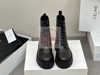 (Category: ) located in . Submitted by shoes.locker (Listing ID 1407019465, Image 1). Description: .