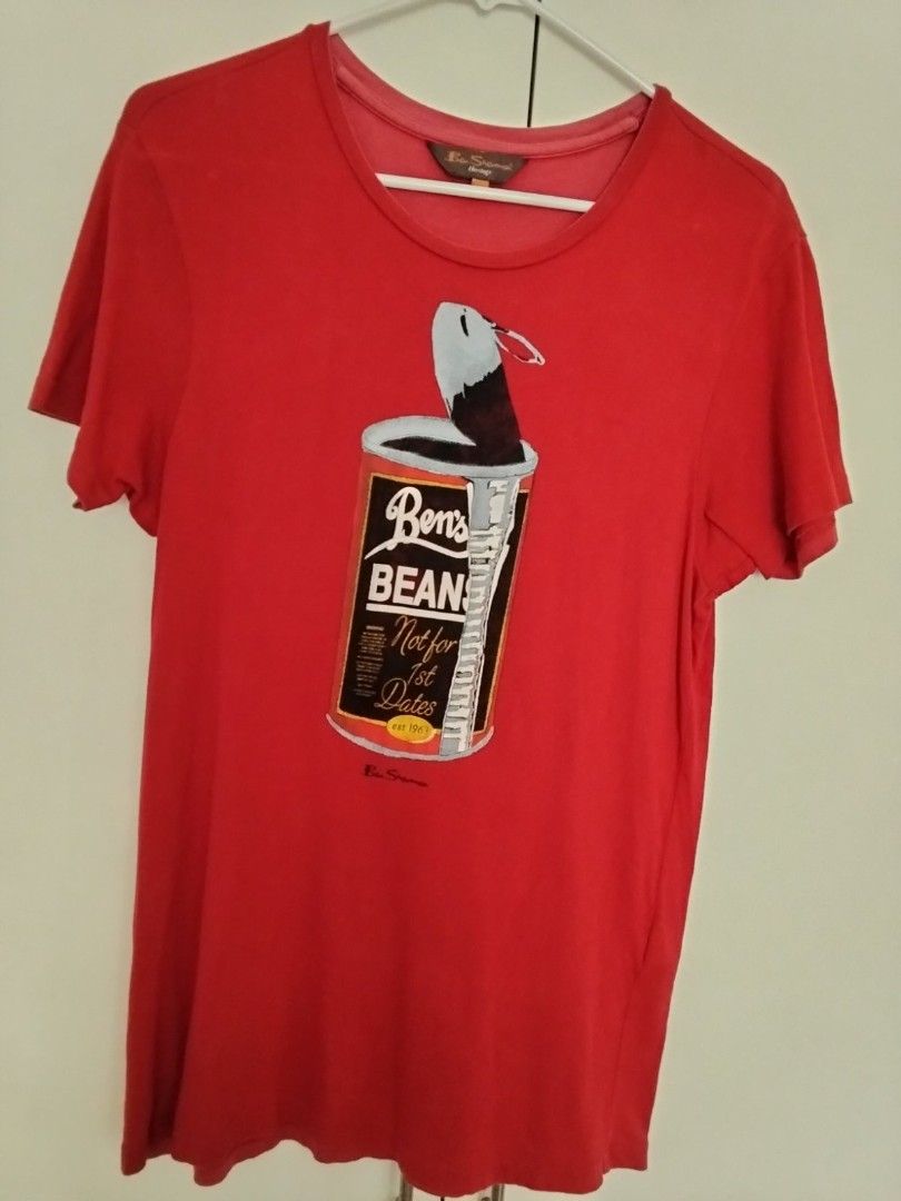 Ben Sherman Heritage Graphic Tee size S (Category: Tshirts & Polo Shirts ) located in Quezon City. Submitted by maniladeclutter (Listing ID 1407144890, Image 1). Description: - Ben Sherman Heritage graphic tee ORIGINAL - Features a "Beans" can design - Size: Small - Crew neck and short sleeves - Lightweight material - Suitable for casual wear - Ben Sherman Heritage logo on neck label.