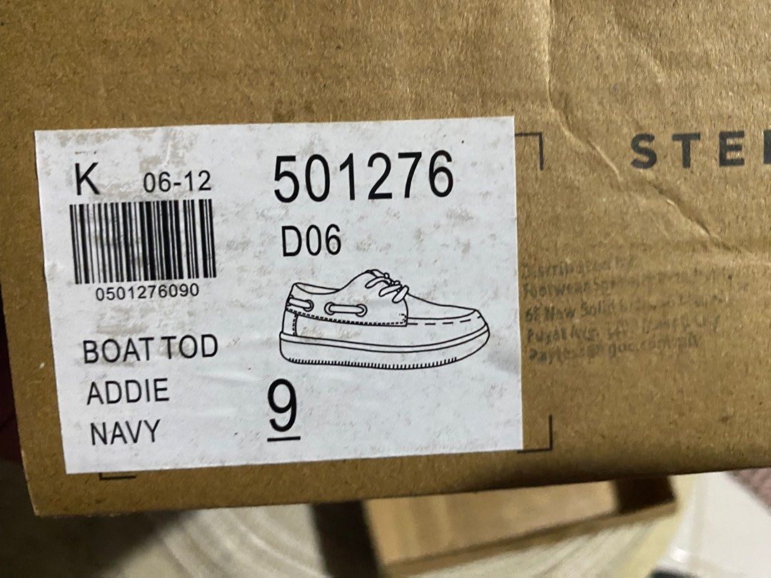 Boat Toddler Shoes - Navy Size 9 (Category: Babies & Kids Fashion) located in Bacoor. Submitted by chenggc (Listing ID 1407010962, Image 3). Description: - Toddler size 9 - Navy blue upper - Tan sole - Lace-up style - Includes original box - Box label: "Addie" style, "Navy" color - Step one Payless.