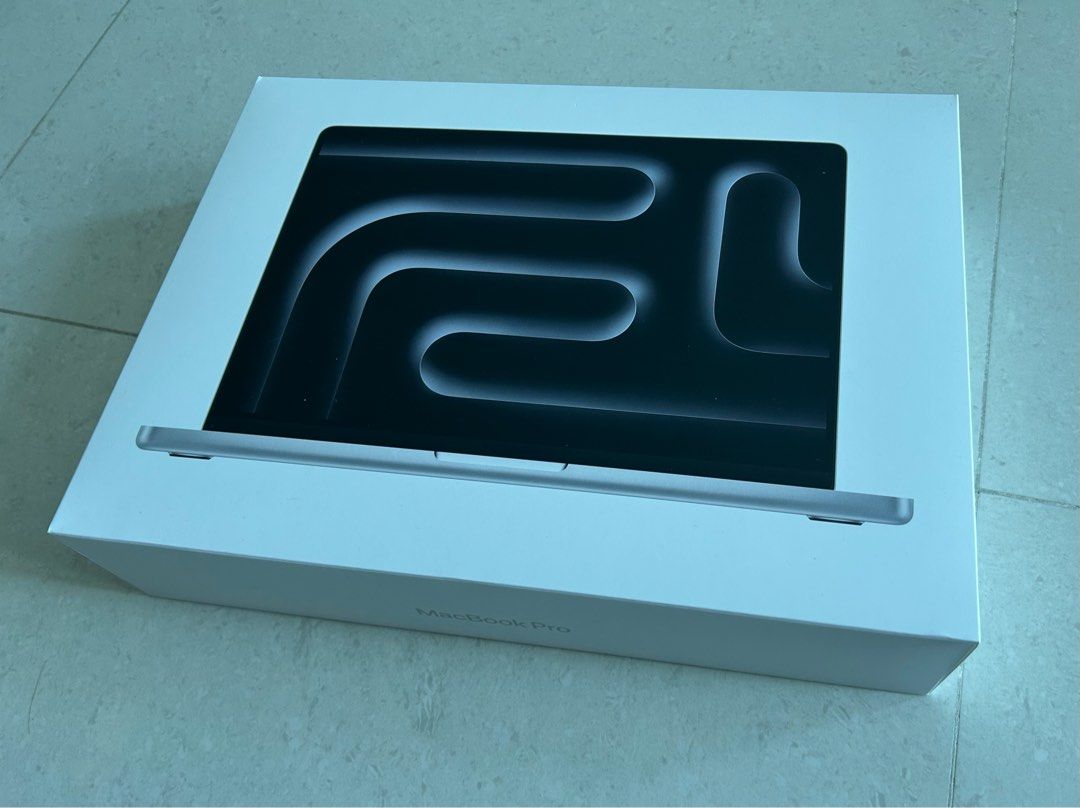 BOX ONLY. Apple MacBook Pro Box65108946705921110