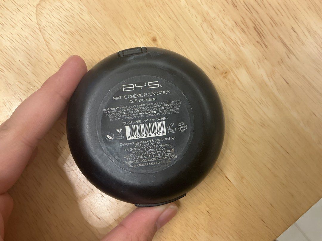 BYS Matte Creme Foundation - Sand Beige (Category: Makeup) located in Pasig City. Submitted by luviteehee (Listing ID 1407125823, Image 2). Description: - BYS Matte Creme Foundation - Shade: 02 Sand Beige - Size: 0.35 oz / 10g - Includes mirror and sponge applicator - use a little lang pero too light on me.