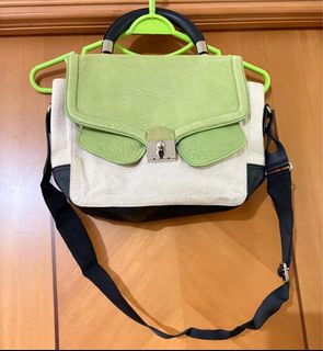 （分類：）位於 。 由 dttrt 提交（商品編號 1407028885，圖片 1）。簡介： 。