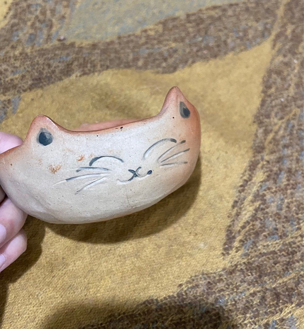 Cat-shaped Ceramic (Category: Other Kitchenware & Tableware) located in Rizal. Submitted by mishyboo (Listing ID 1406999487, Image 1). Description: .