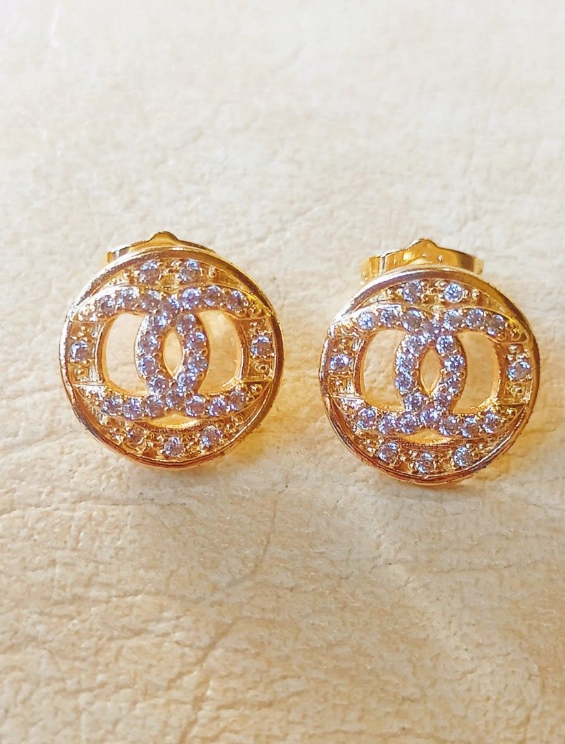 Chanel earrings from japan (Category: Luxury Accessories) located in Manila. Submitted by osaze_27japanbags (Listing ID 1407015466, Image 2). Description: Chanel earrings from japan no flaws with markings with gift box kindly pm me.