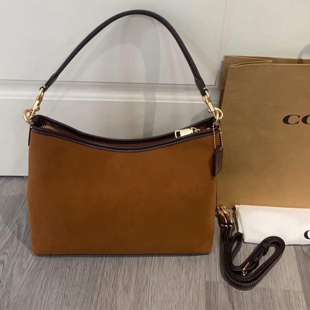 Coach laurel (M) ‼️ (Category: Luxury Bags & Wallets) located in Las Pinas. Submitted by yhn_boutique (Listing ID 1407002016, Image 2). Description: Complete inc Lalamove/ J&T Dm .