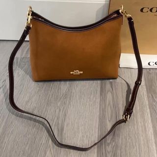 (Category: ) located in . Submitted by yhn_boutique (Listing ID 1407002016, Image 1). Description: .