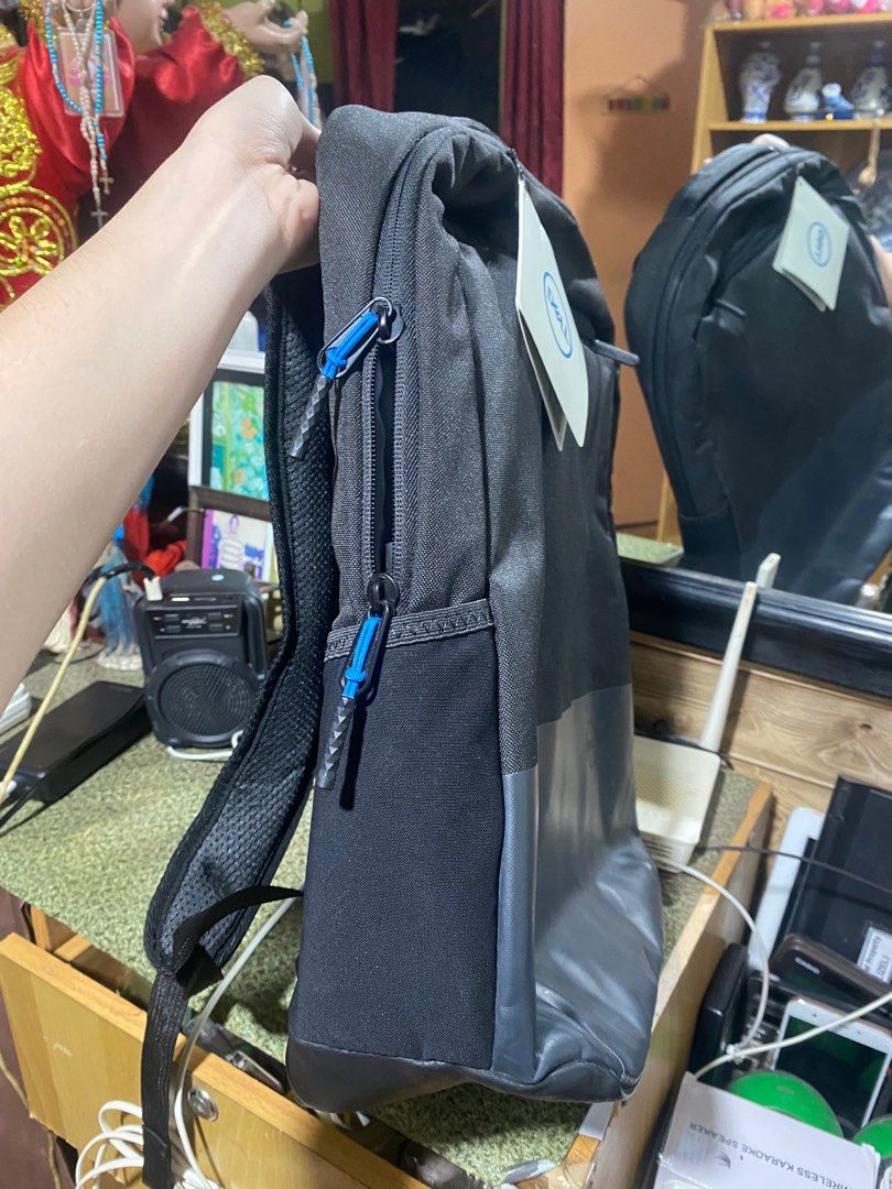 Original Brandnew Dell laptop bag (Category: Laptop Bags & Sleeves) located in Muntinlupa City. Submitted by bamelii (Listing ID 1407079532, Image 2). Description: .