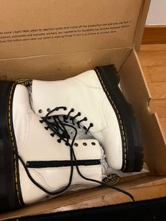 (Category: ) located in . Submitted by irving.ttt (Listing ID 1407158110, Image 1). Description: .