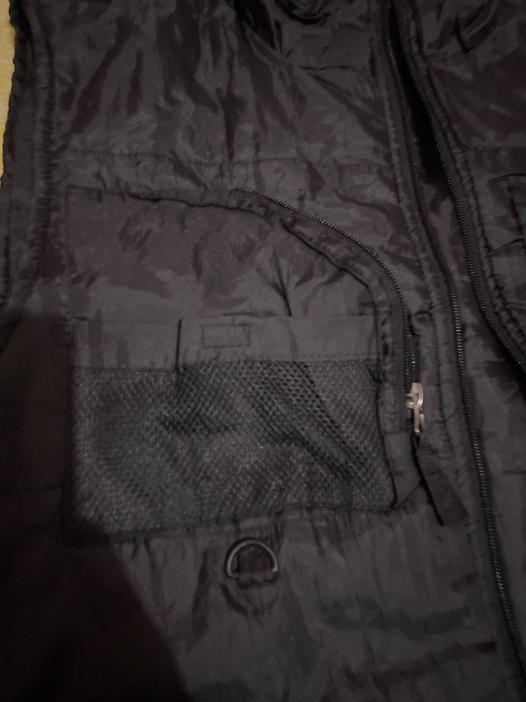 Fisherman’s Vest (Category: Vests) located in Cainta. Submitted by deeppockets696969 (Listing ID 1407185766, Image 2). Description: Like new Di na nagagamit Change na ng porma hehe Width- 21 inches Length-25 inches.