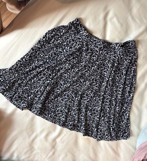 (Category: ) located in . Submitted by joycicle (Listing ID 1407137221, Image 1). Description: .