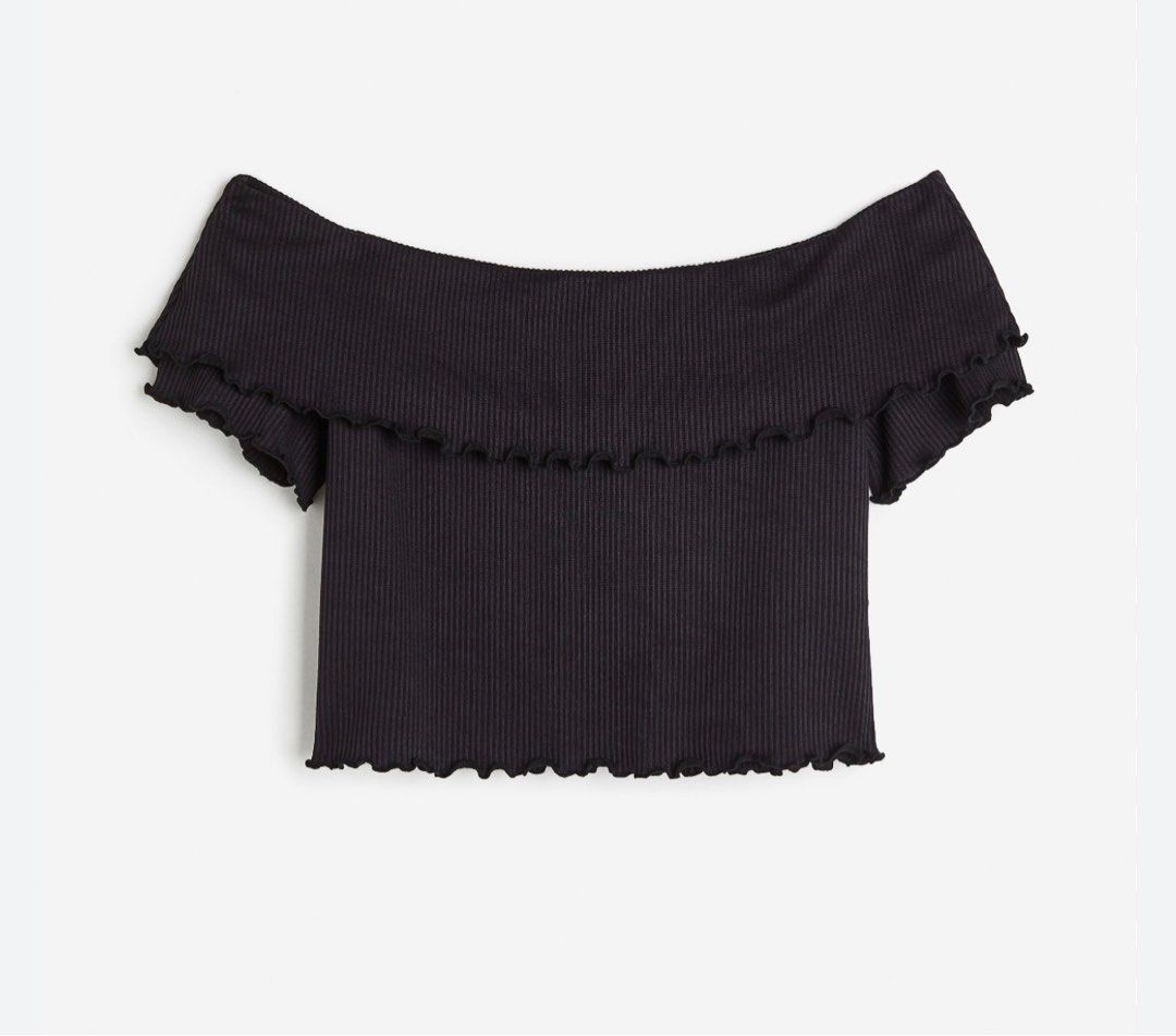 H&M Ribbed off the shoulder top black (Category: Others Tops) located in Rizal. Submitted by marispreloved (Listing ID 1407168253, Image 1). Description: .