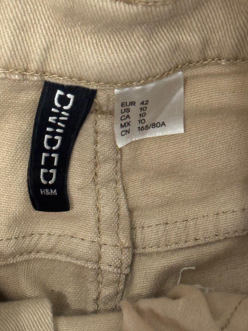 H&M wide trouser (Category: Other Bottoms) located in Rizal. Submitted by marispreloved (Listing ID 1407166788, Image 2). Description: Eu 42.