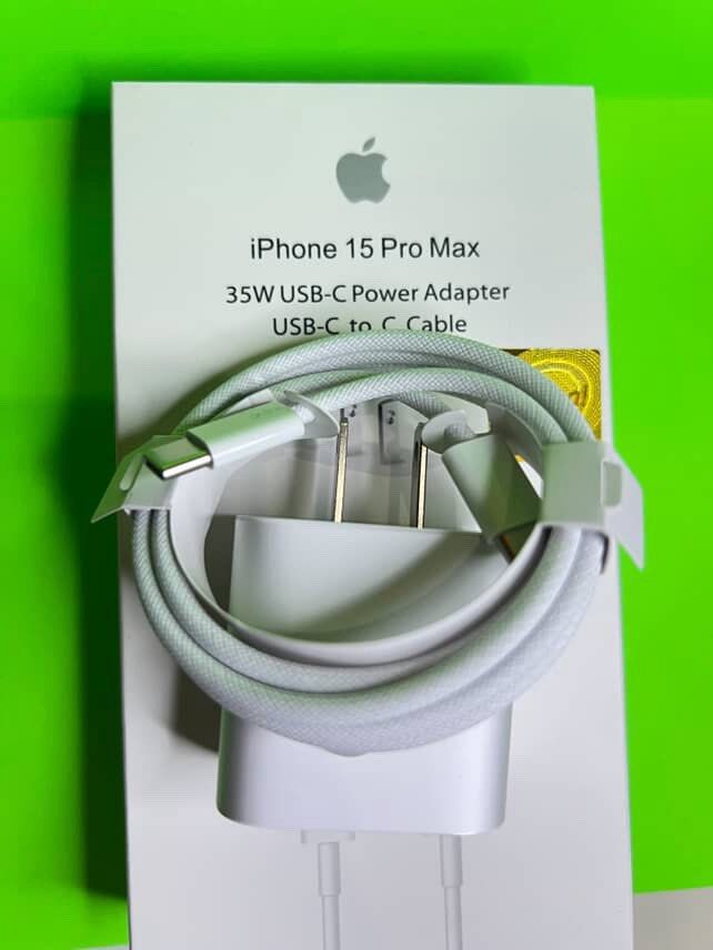 iPhone 15/16 Pro-Max usb-C Original (Category: Chargers & Cables) located in Manila. Submitted by as_onlineshop11 (Listing ID 1407050804, Image 2). Description: Compatible to : iPad | mcbook | iphone 15/16 promax pick up | lalamove.