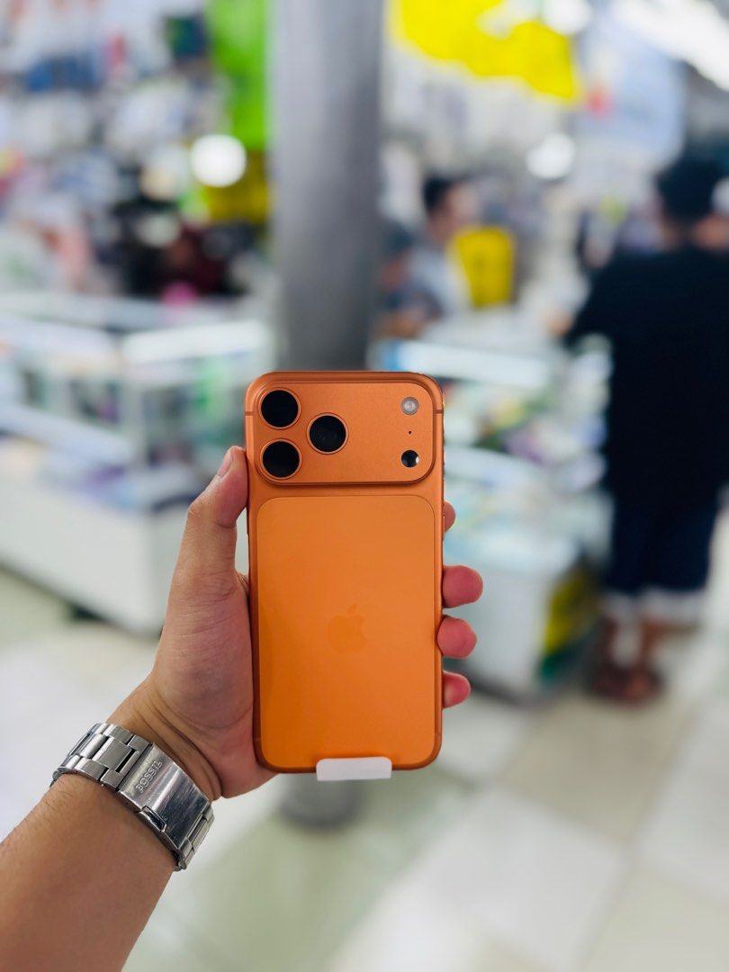 iPhone 17 Pro Max 256GB E-Sim 100% Battery Health (Category: iPhone 17 Series) located in San Juan City. Submitted by Khalidmgdla08 (Listing ID 1407027312, Image 2). Description: FOR SALE | TRADE/SWAP Price: 72,000 On hand: iPhone 17 Pro Max✔️ 256GB ✔️ E-Sim ✔️ 100% Batt health ✔️ Japan Variant ✔️ 100% Original ✔️ 99% Makinis ✔️ 99% Smooth ✔️ NOT REFURB ✔️ NO HIDDEN ISSUES ✔️ NEVER BEEN REPAIRED ✔️ TEST TO SAWA✔️ FREE 3-UTOOLS ✔️ ANY MODEL OF IPH