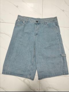 (Category: ) located in . Submitted by xanders_thrift (Listing ID 1407112465, Image 1). Description: .