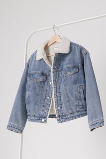 (Category: ) located in . Submitted by yesstillavailable (Listing ID 1407051464, Image 1). Description: .