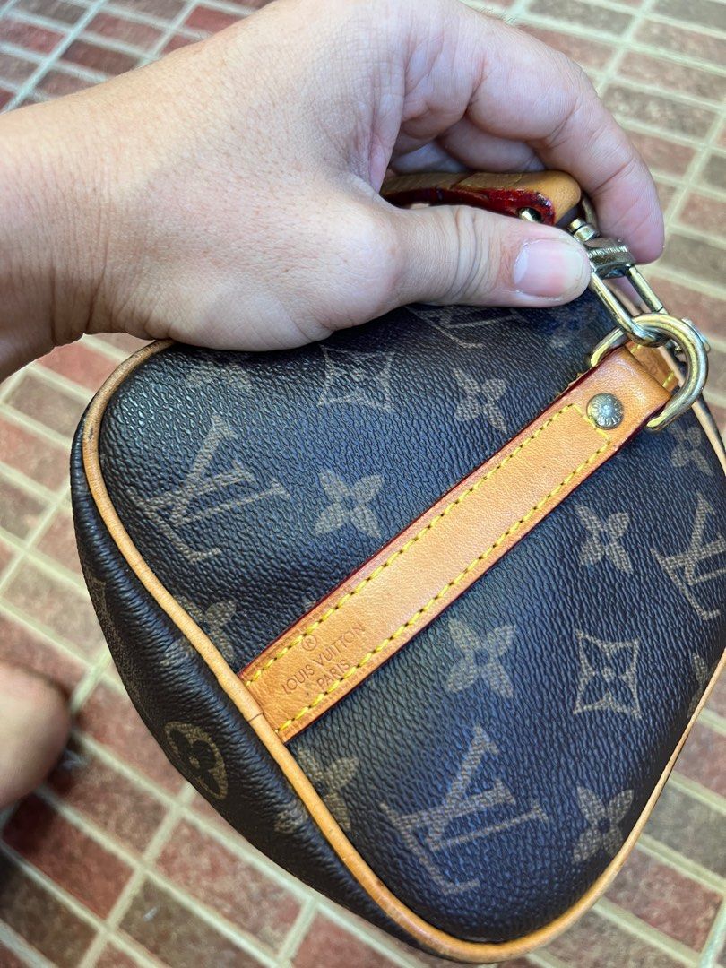 Louis Vuitton Nano Speedy Handbag (Category: Luxury Bags & Wallets) located in Bacolod City. Submitted by novymae23 (Listing ID 1407109736, Image 3). Description: Louis Vuitton Nano Speedy Handbag Size Small In Excellent Condition.