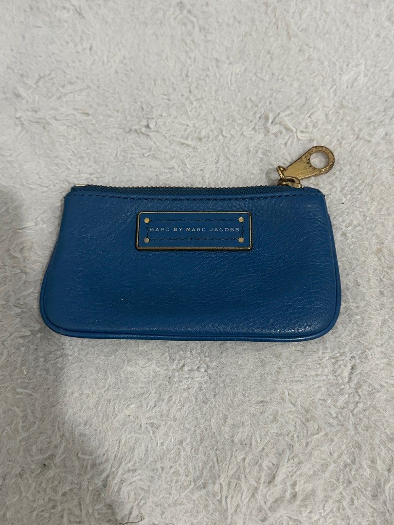 Marc Jacobs small coin pouch / wallet (Category: Luxury Bags & Wallets) located in Manila. Submitted by nini_archives (Listing ID 1407132348, Image 2). Description: .